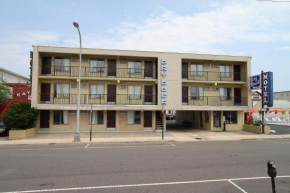 Отель Dry Dock Motel  Сисайд Хайтс